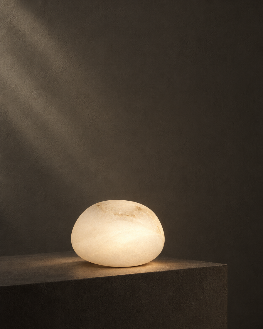 Sasso Cordless Stone Lamp — Ivory — studio